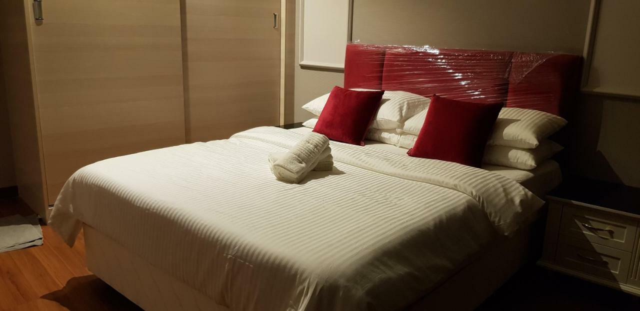 Apartment Q At I-city